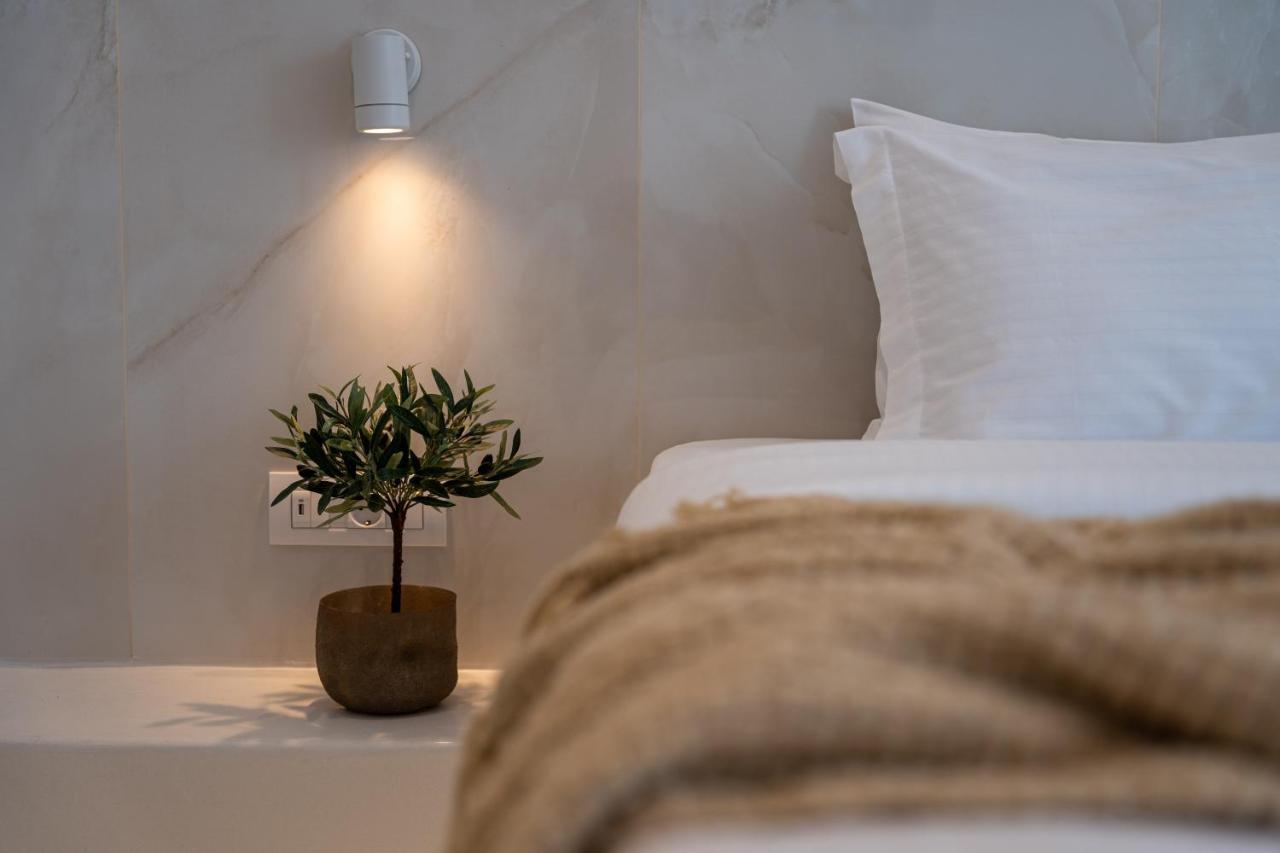 Cycladic Suites & Spa Fira  Exterior foto
