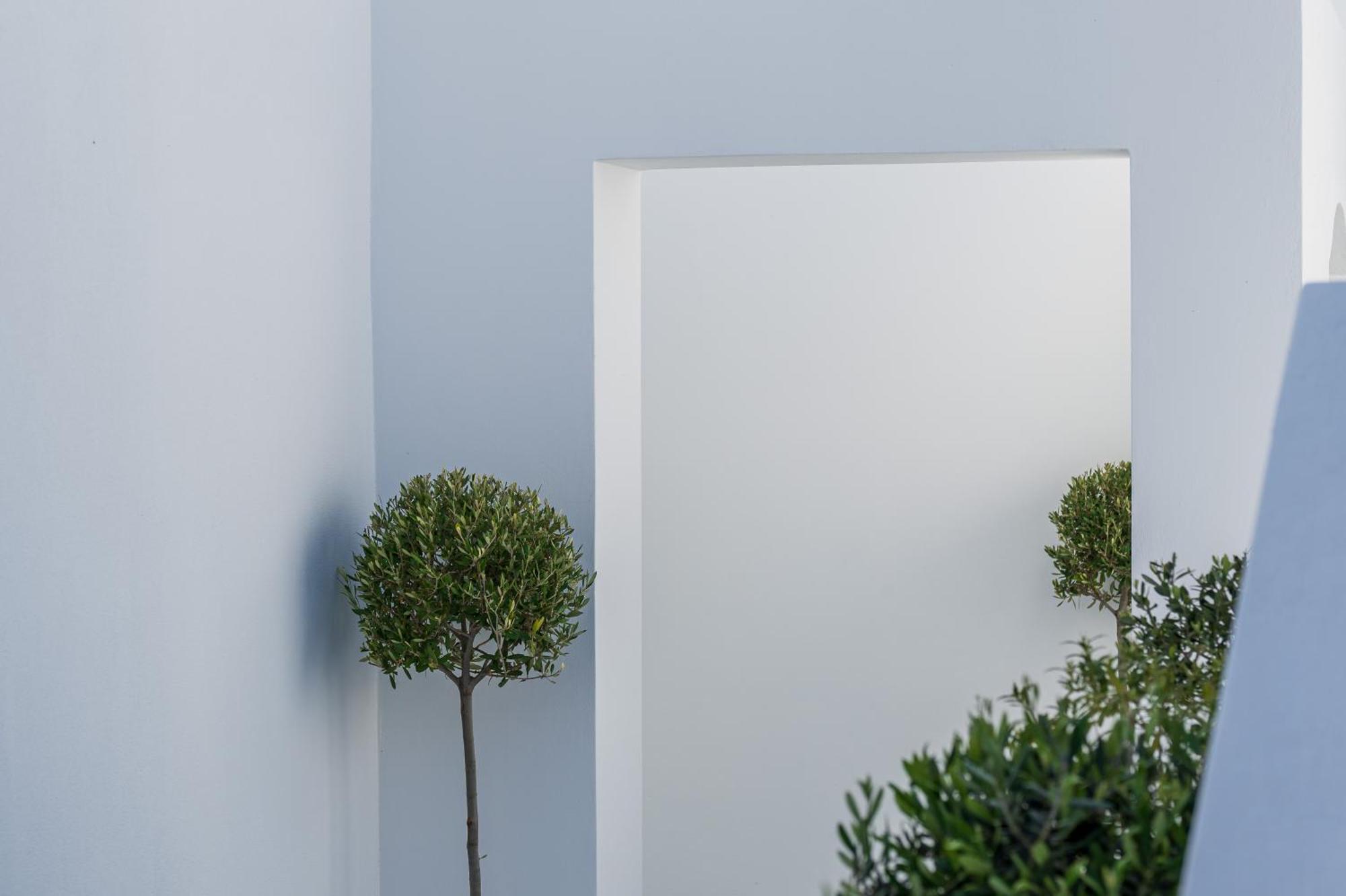 Cycladic Suites & Spa Fira  Exterior foto