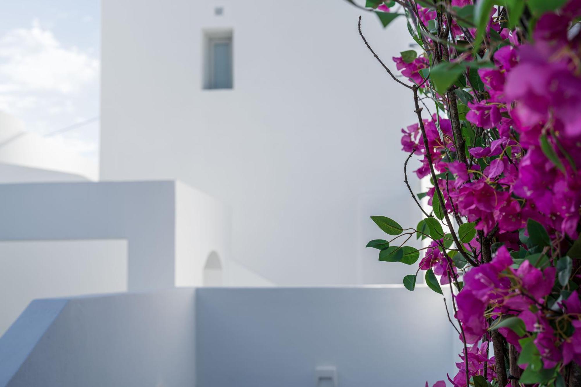 Cycladic Suites & Spa Fira  Exterior foto