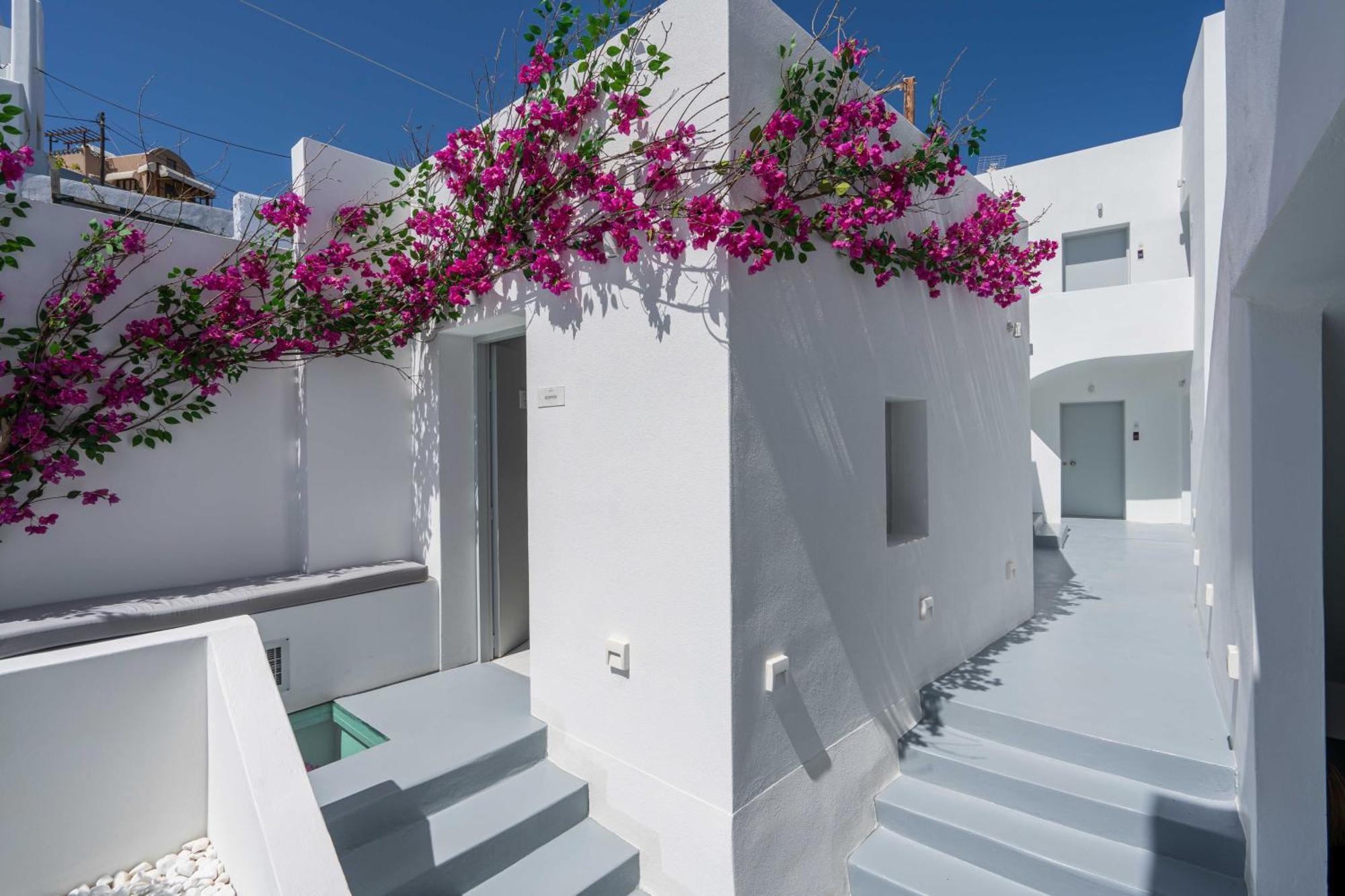 Cycladic Suites & Spa Fira  Exterior foto