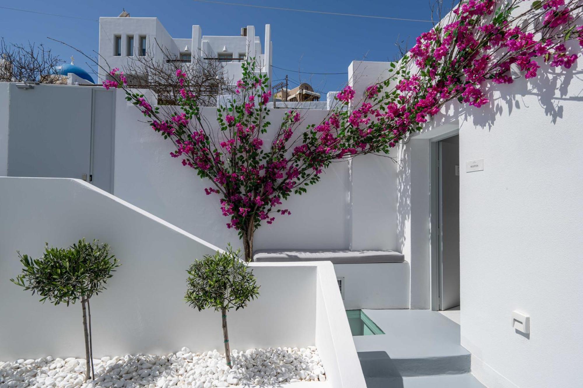 Cycladic Suites & Spa Fira  Exterior foto