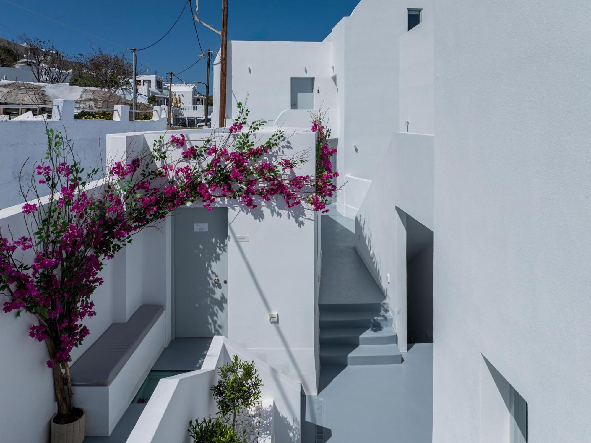 Cycladic Suites & Spa Fira  Exterior foto