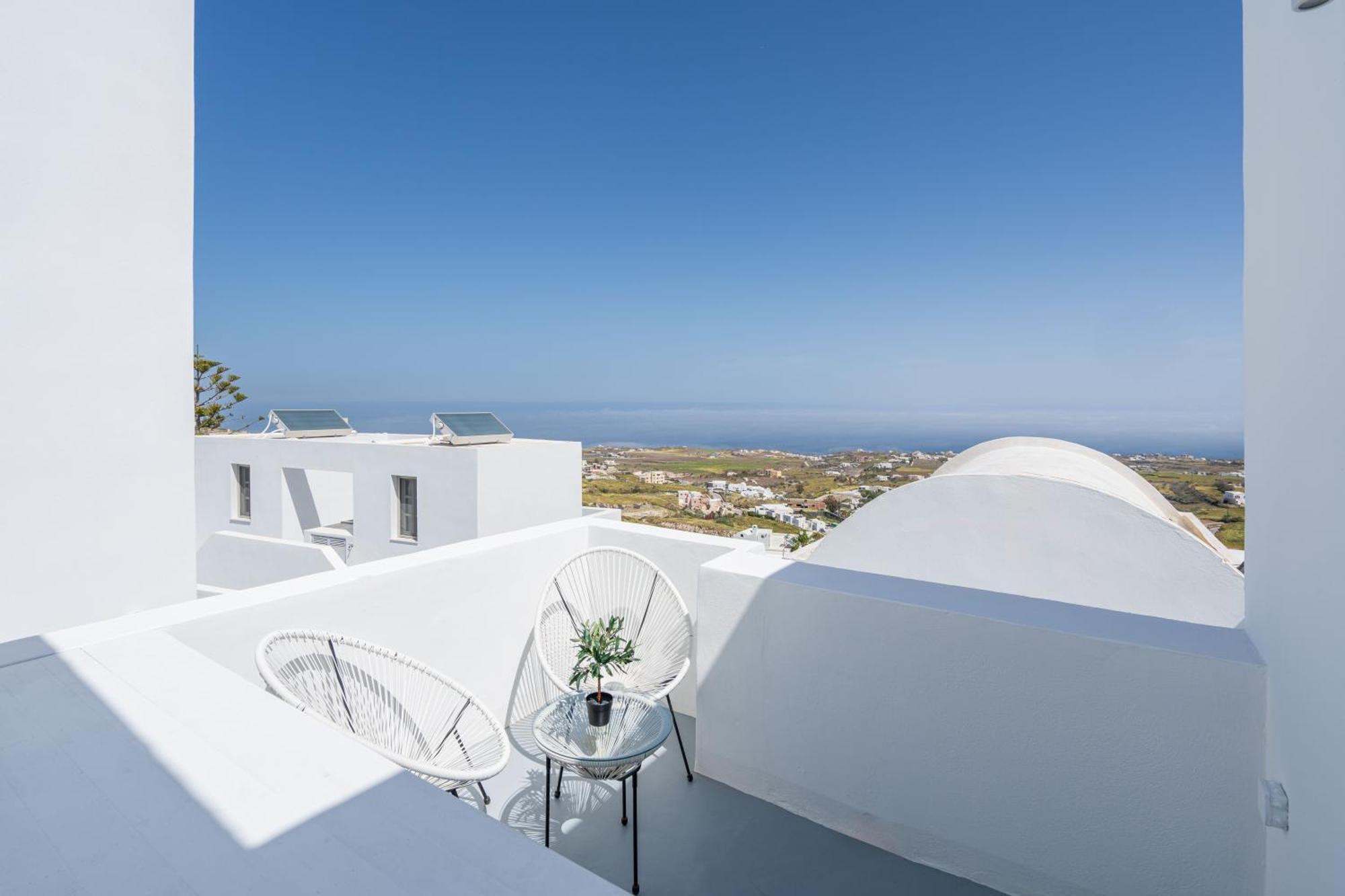 Cycladic Suites & Spa Fira  Zimmer foto