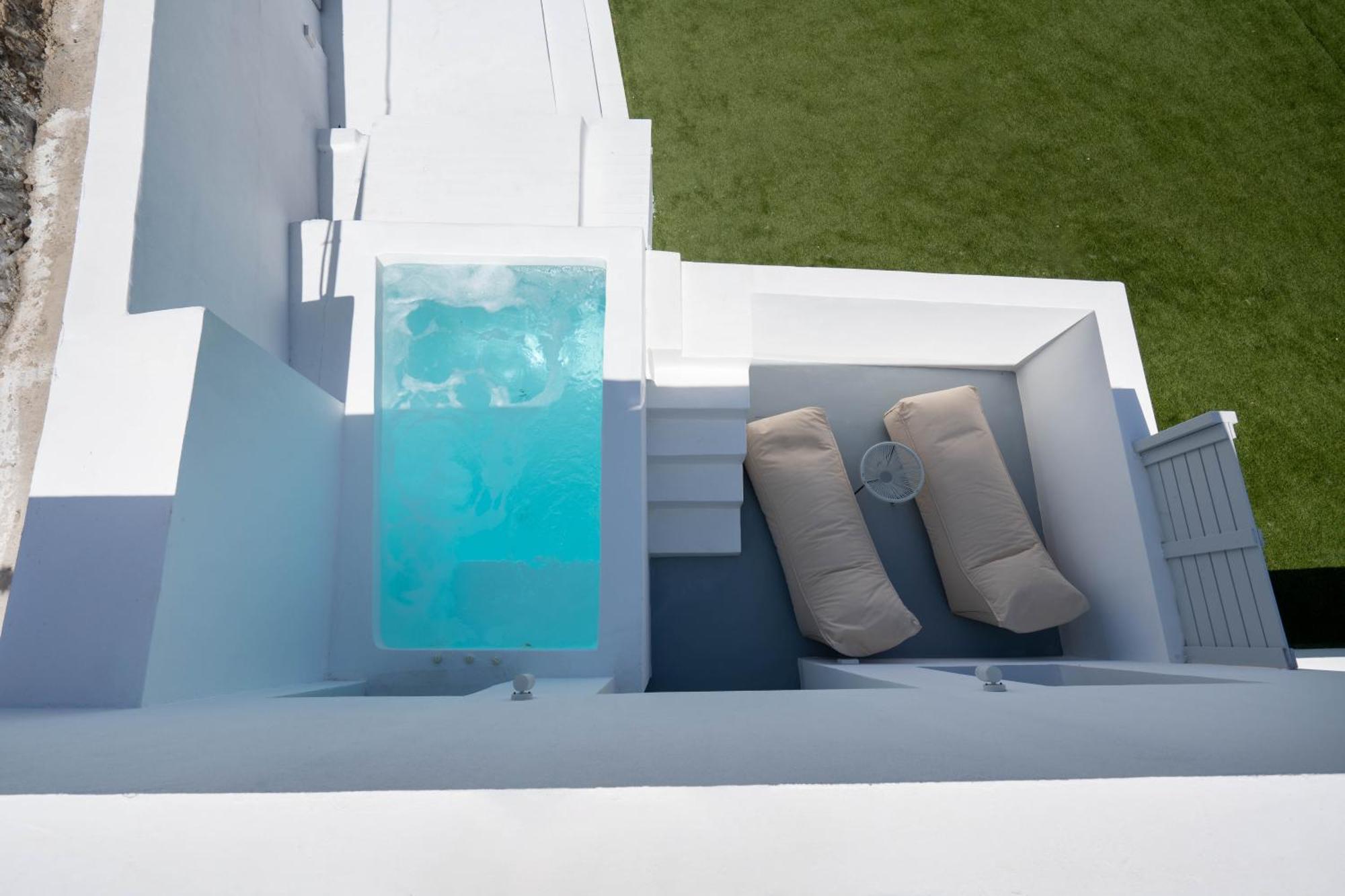 Cycladic Suites & Spa Fira  Zimmer foto