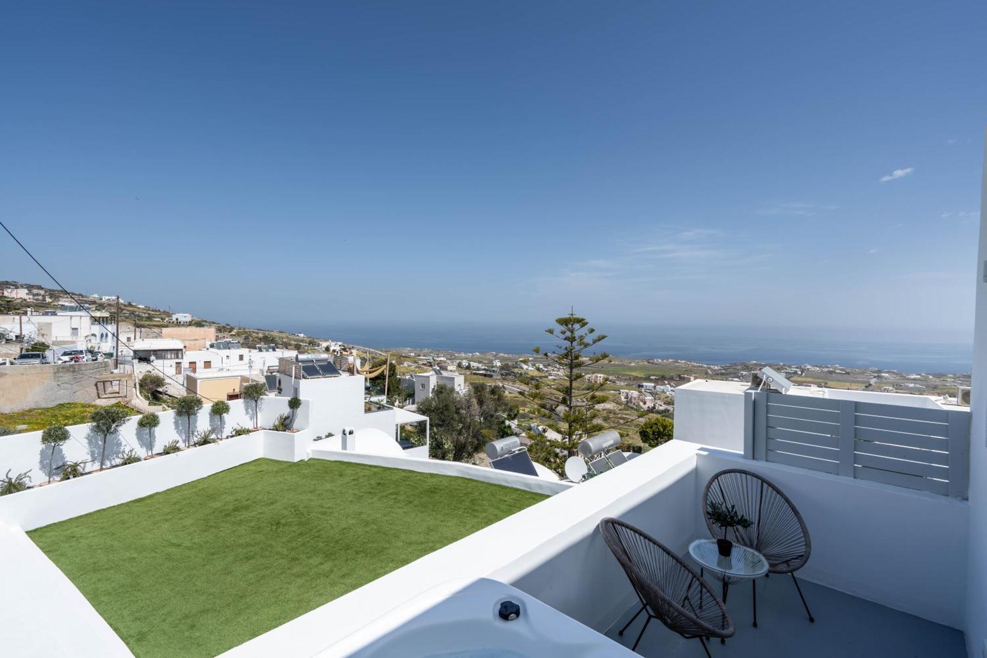 Cycladic Suites & Spa Fira  Zimmer foto